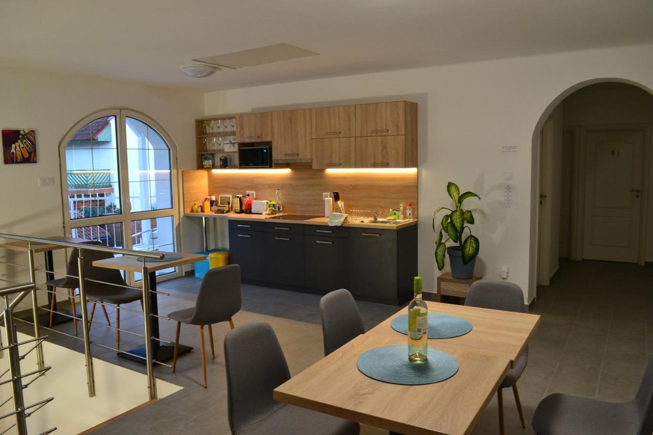 Fonix Design Rooms 德布勒森 外观 照片