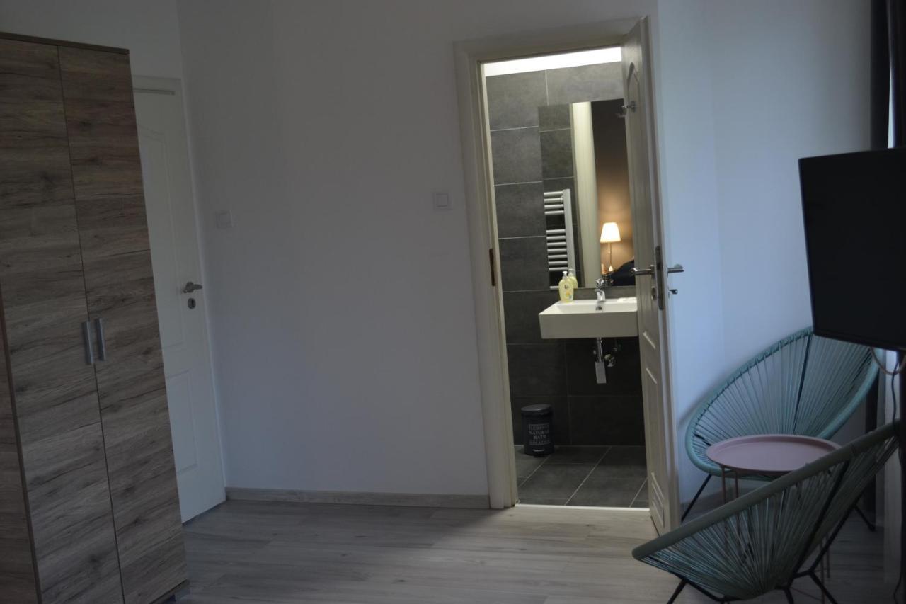 Fonix Design Rooms 德布勒森 外观 照片